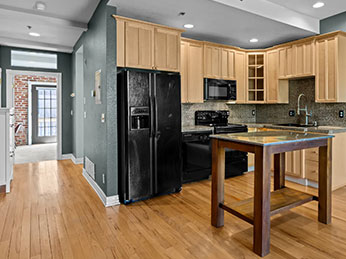 800 E 18th Ave APT 206, Denver, CO 